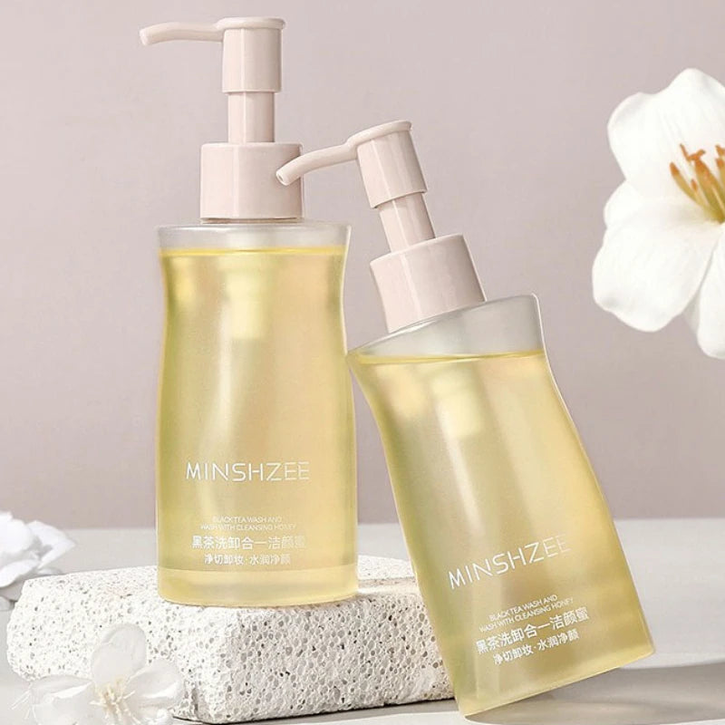Facial Cleanser Cleaning and Makeup Removal in One Makeup Remover Gentle Non Irritating Cleansing Water Oil-Control Cleansing