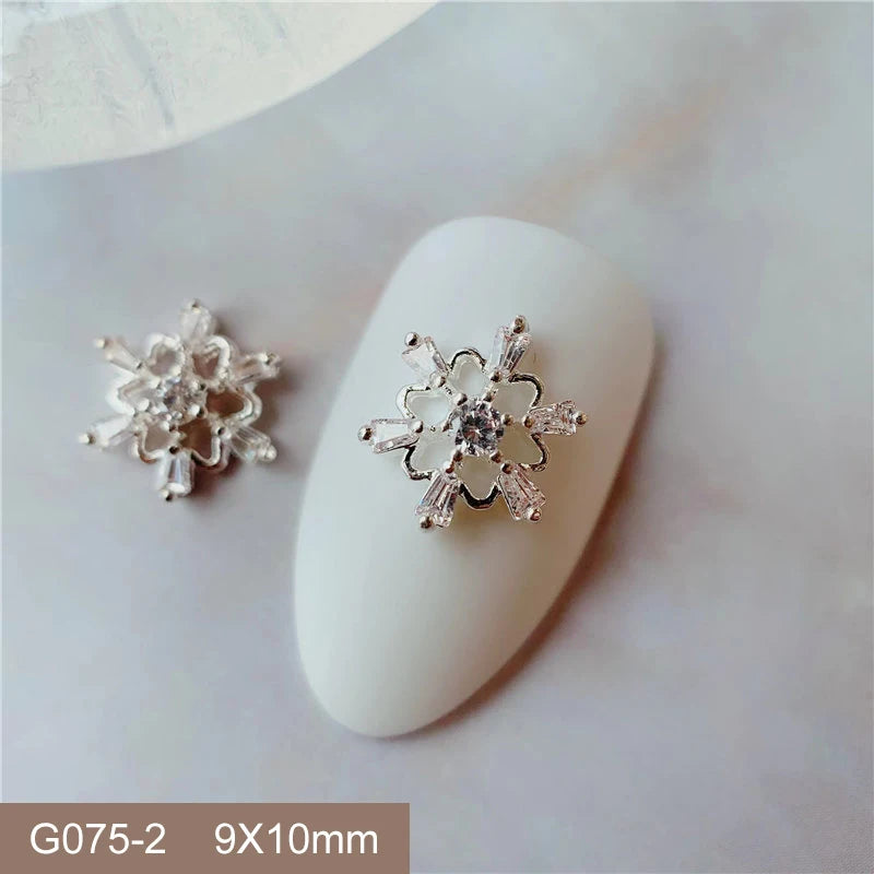 10pcs 3D Alloy Christmas Tree Bells Nail Art Zircon Pearl Metal Manicure Nails Accessories DIY Nail Decorations Supplies Charms