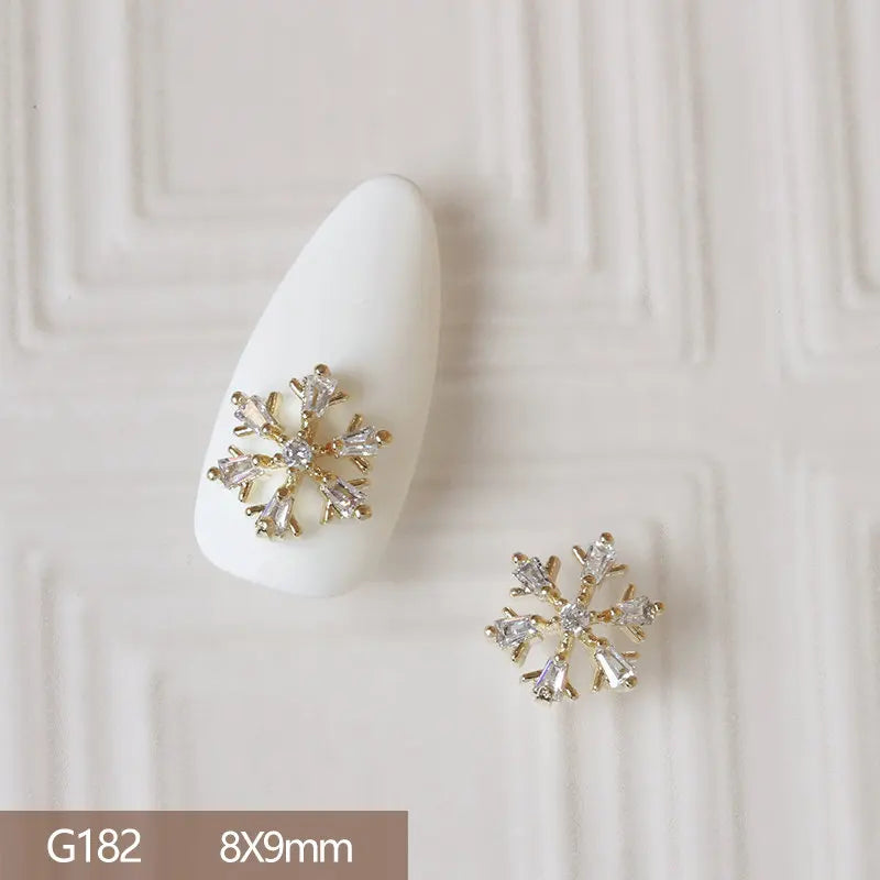 10pcs 3D Alloy Christmas Tree Bells Nail Art Zircon Pearl Metal Manicure Nails Accessories DIY Nail Decorations Supplies Charms