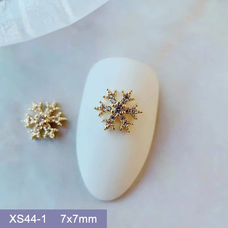 10pcs 3D Alloy Christmas Tree Bells Nail Art Zircon Pearl Metal Manicure Nails Accessories DIY Nail Decorations Supplies Charms