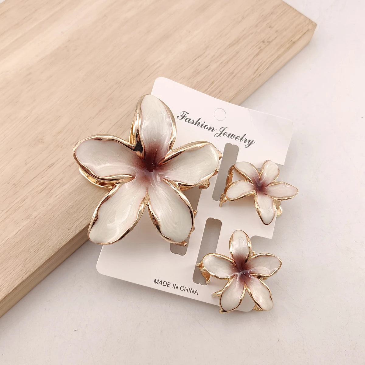 3/6 Pcs Alloy Flower Hair Claw Clips for Women Beach Holiday Hair Claw Stylish Shopping Headwear Female Hair Accessory