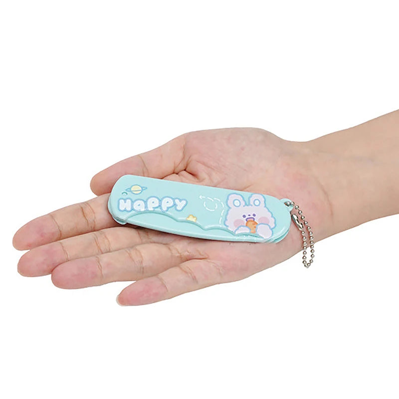 1pc Cute Cartoon Bear Mini Girl Hair Brush Hair Comb with Mirror Small Portable Hand Kid Girl Hair Brush Hair Access random
