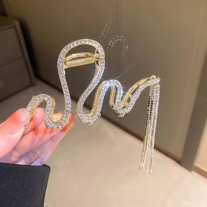 Hot Hit 1PC Light Luxury Rhinestones Grab Clip Large Snake Clip Female High-end Tassel Chain Hair Clip Back Head Shark Clip Head