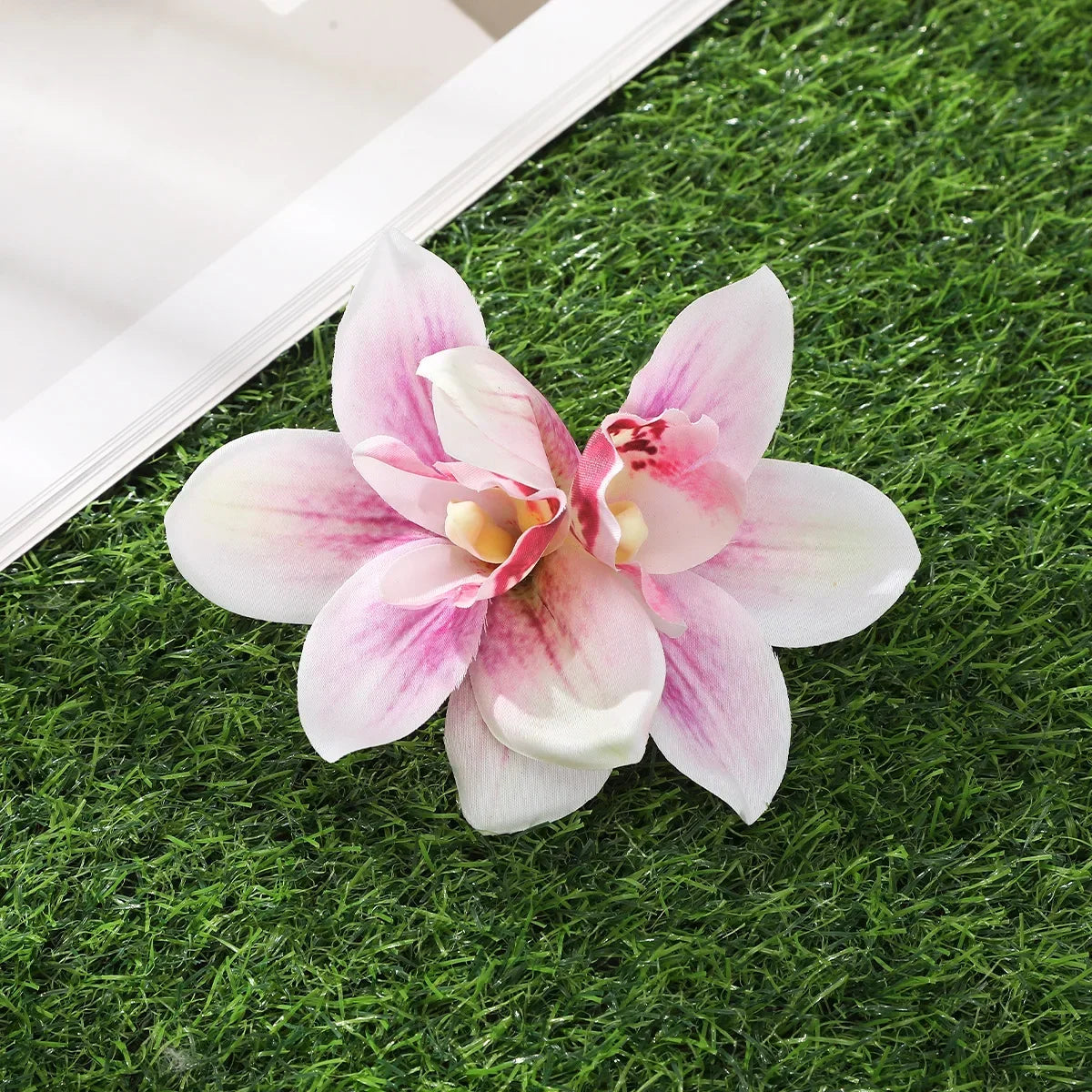Bohemian Orchid Flowers Hair Clips Small Hairpin Bridal Barrette Beach Wedding Flower Women Holiday Hair Accessories