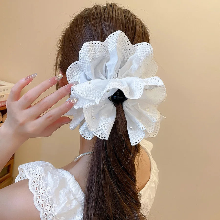 Fresh Acrylic Fabric Flowers Hair Claw Clip for Women Elegant Bow Lace Imitation Pearls Hair Scratch Sweet Hair Accessories B1