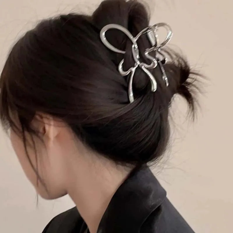 Fashion Silver Color Hollow Butterfly Hair Claw for Women Simple Metal onytail Shark Clip Hair Crabs Headwear Hair Accessories