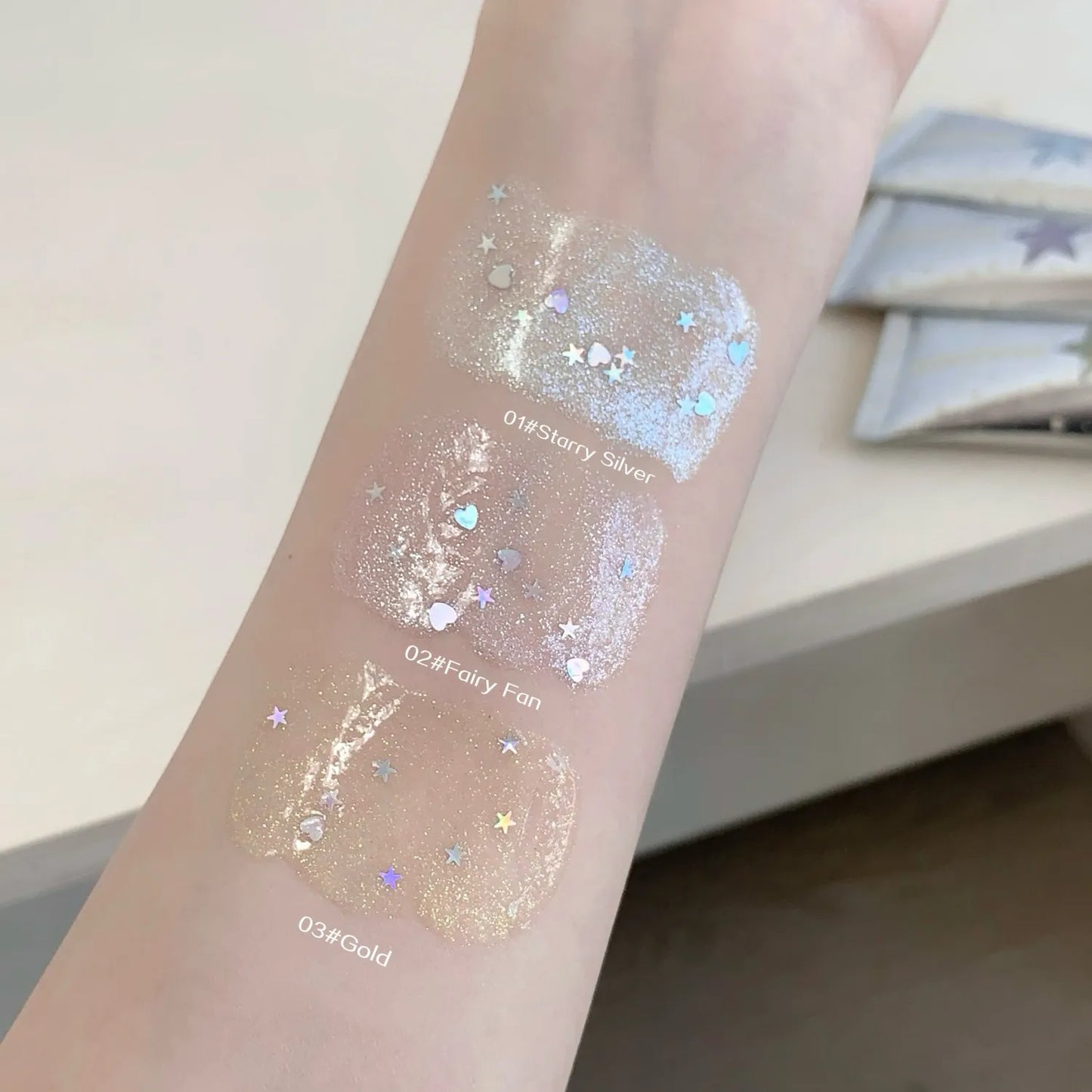 SHAQINUO Glittering Highlighter Gel with Glitter, Liquid Eyeshadow for Atmosphere Sense Makeup Brightening and Highlighting.