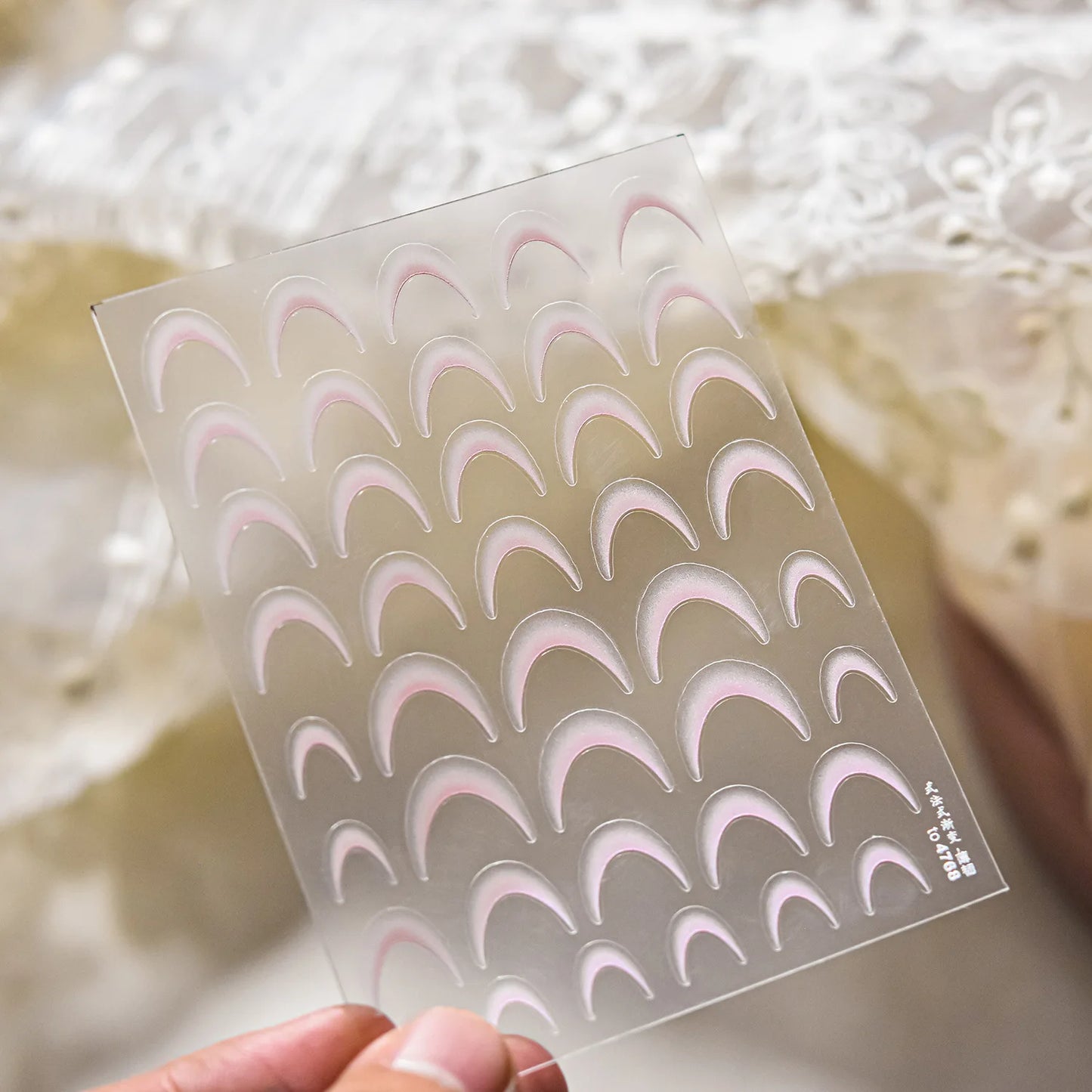 1pcs White 5D Pearl Lace Wave Lines Nail Art Stickers Elegant Exquisite Nail Decoration Decals DIY Self Adhesive Transfer Slider