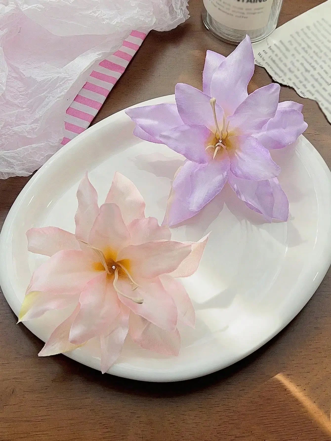 2pcs Boho Style Oversized Faux Flower Hair Clip Set, Elegant Beach Side-Bang Decor Headpieces Claw Clips Hair Claws Hair Barrettes, School Stuff, Pink Hair Clips, Vacation Outfits Woman, Girly, Hair Accessories, Valentines Ac