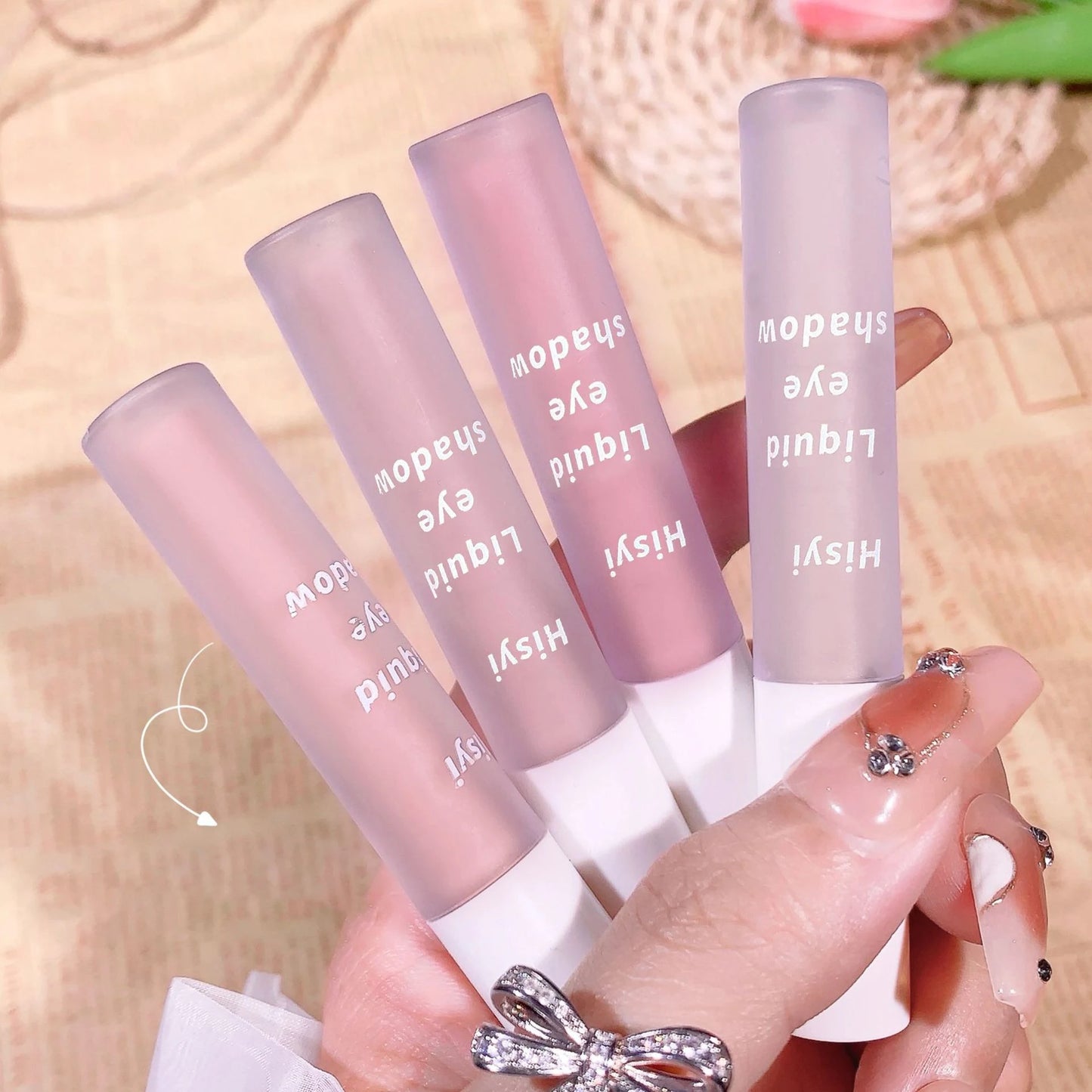 Low Saturation Matte Liquid Eye Shadow Blush Waterproof Easy To Color Brightening Natural Contouring Eyeshadow Pigment Makeup