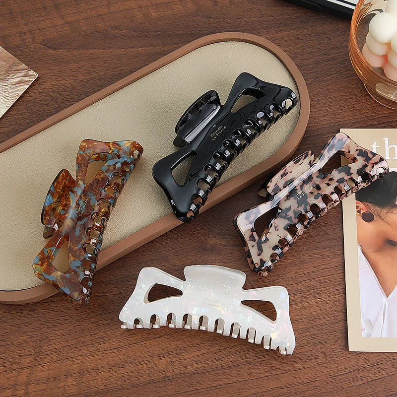 French Sweet Fashion Oversized Butterfly Hollow Acetate Grab Shark hair Clip Is Suitable For Girls Hair Accessories