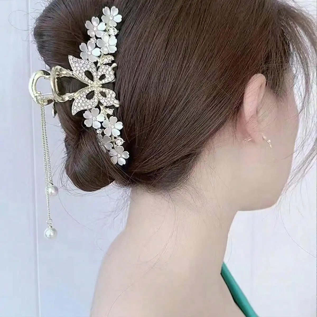 1pc Women's Blue Fairy Orchid Ringflower Water Diamond Butterfly Fashion Style Grip Clip Pan Hair Shark Clip Hair Accessories