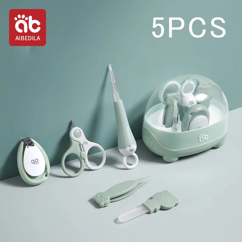 Newborn Baby Nail Scissor Baby Nail Care Tool Kid Safe Portable Nail Clipper Trimmer Tweezer with Box Children Manicure Kit
