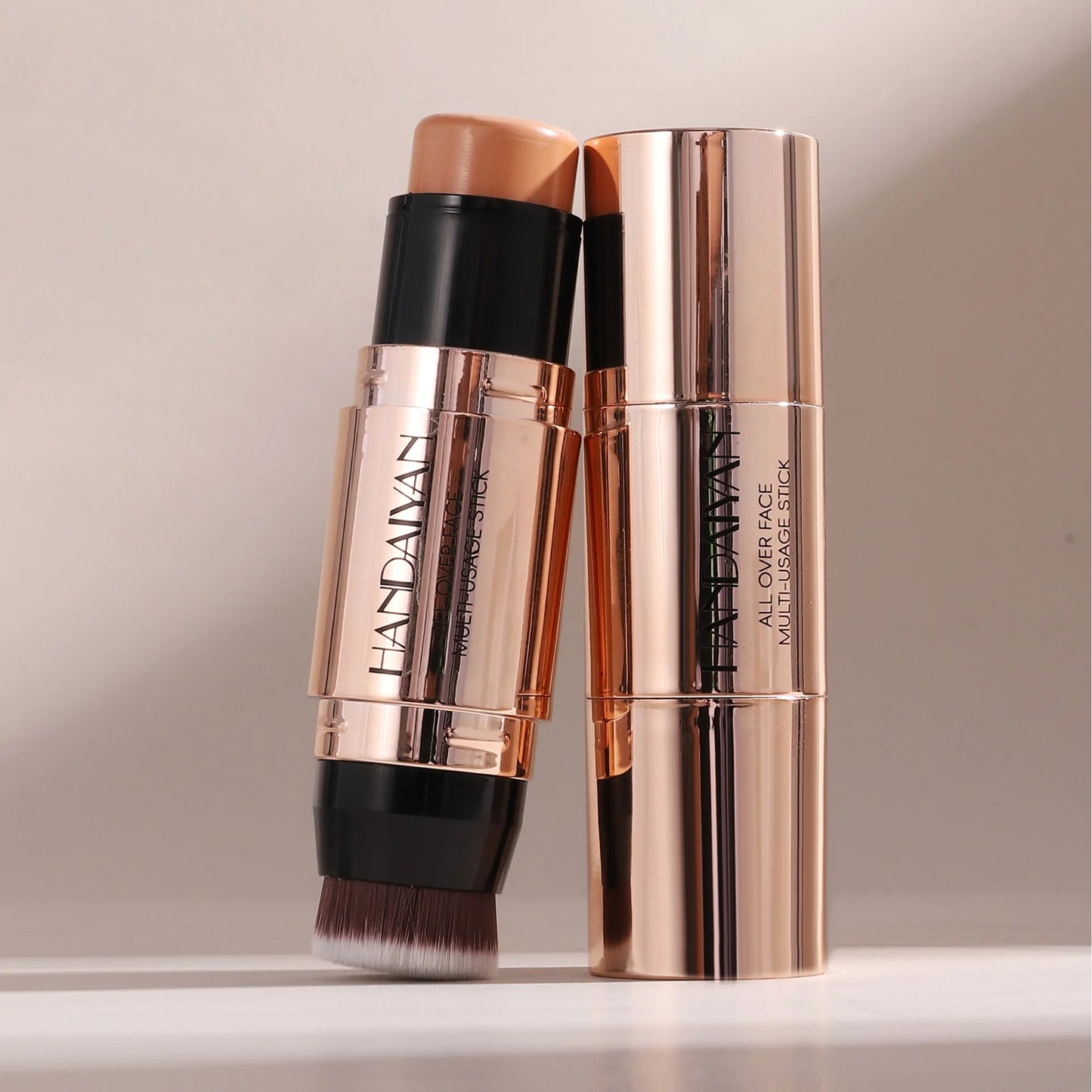 HANDAIYAN Double Head Highlighter Stick Natural Waterproof Silky Smooth Stereoscopic Nose Shadow Concealer Makeup