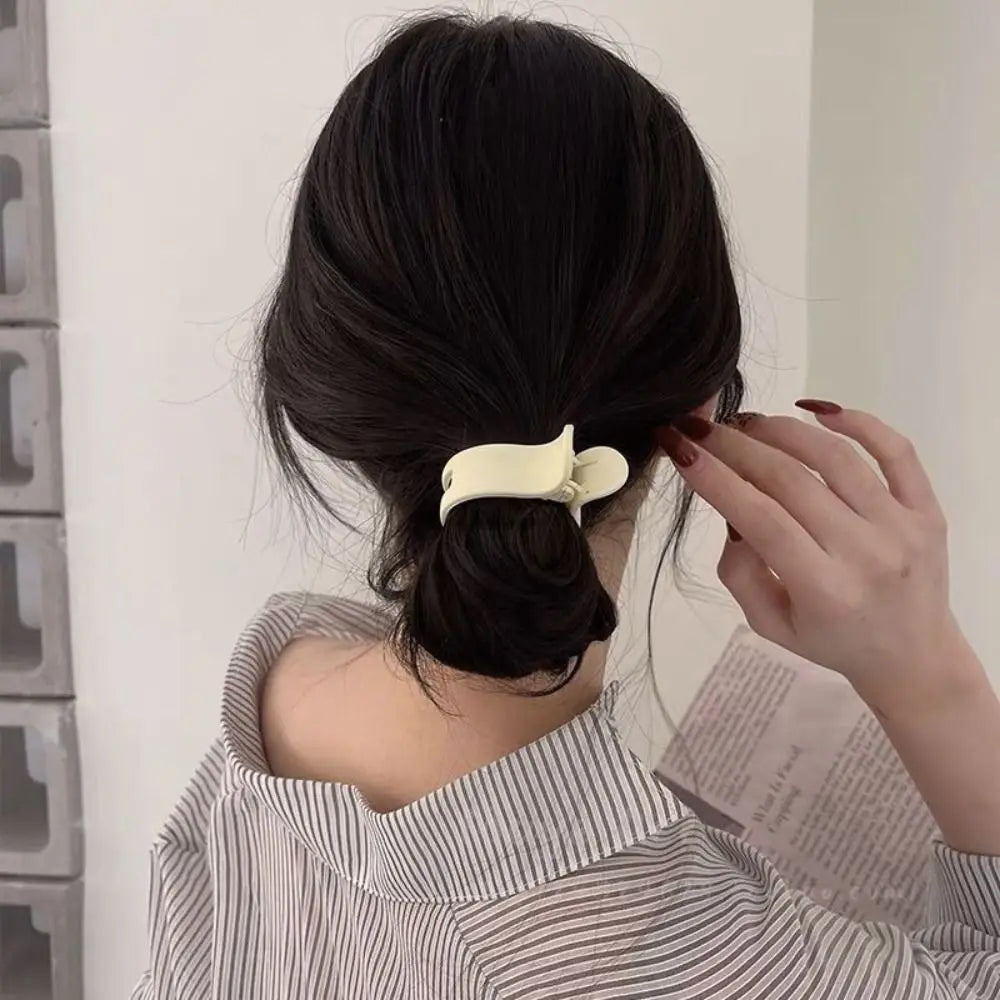 Solid Color Ponytail Hair Clip Fashion Hair Accessories Headdress Hairpin Simple Headwear Small Hair Claw Clips Girls