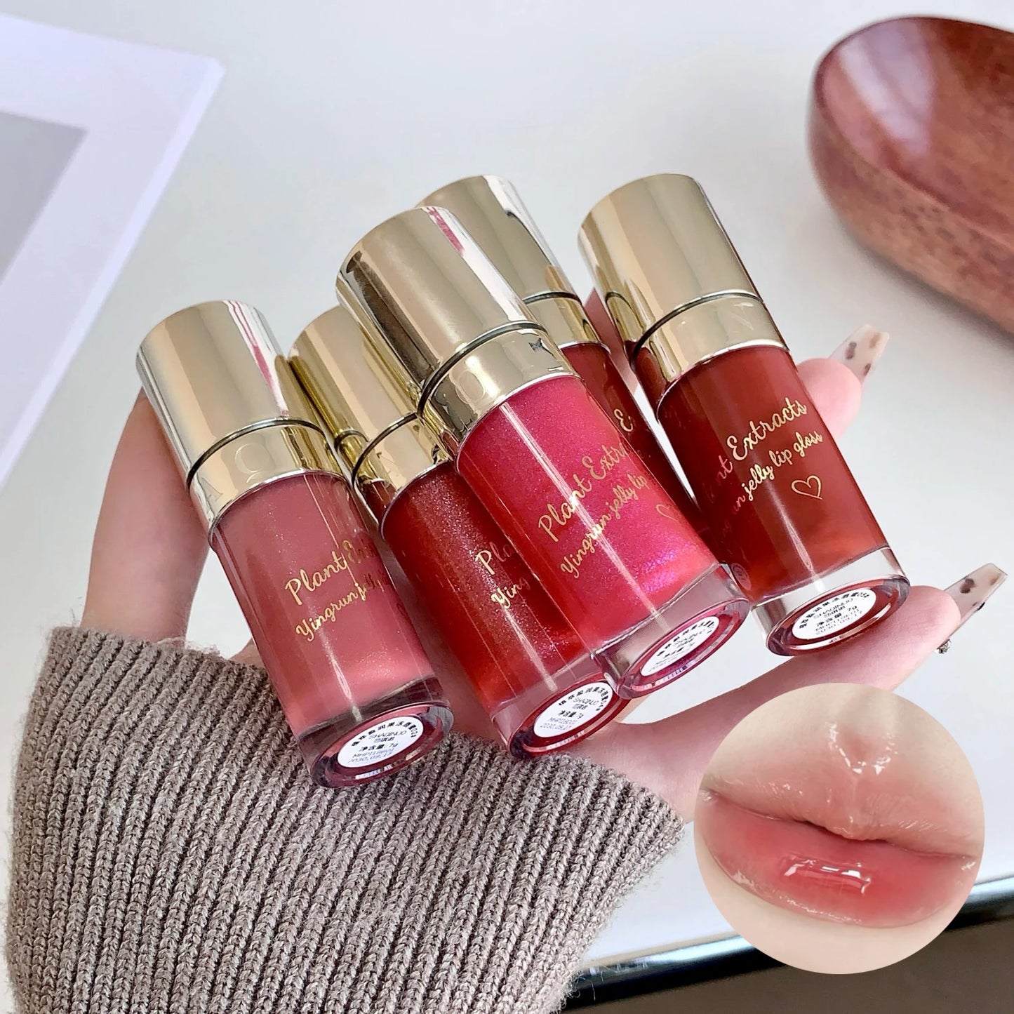 Sparkling Glitter Lip Gloss Shiny Pearl Lip Glaze Plant Extract Moisturize Jelly Lip Oil Long Lasting Makeup Non-Sticky Lipstick