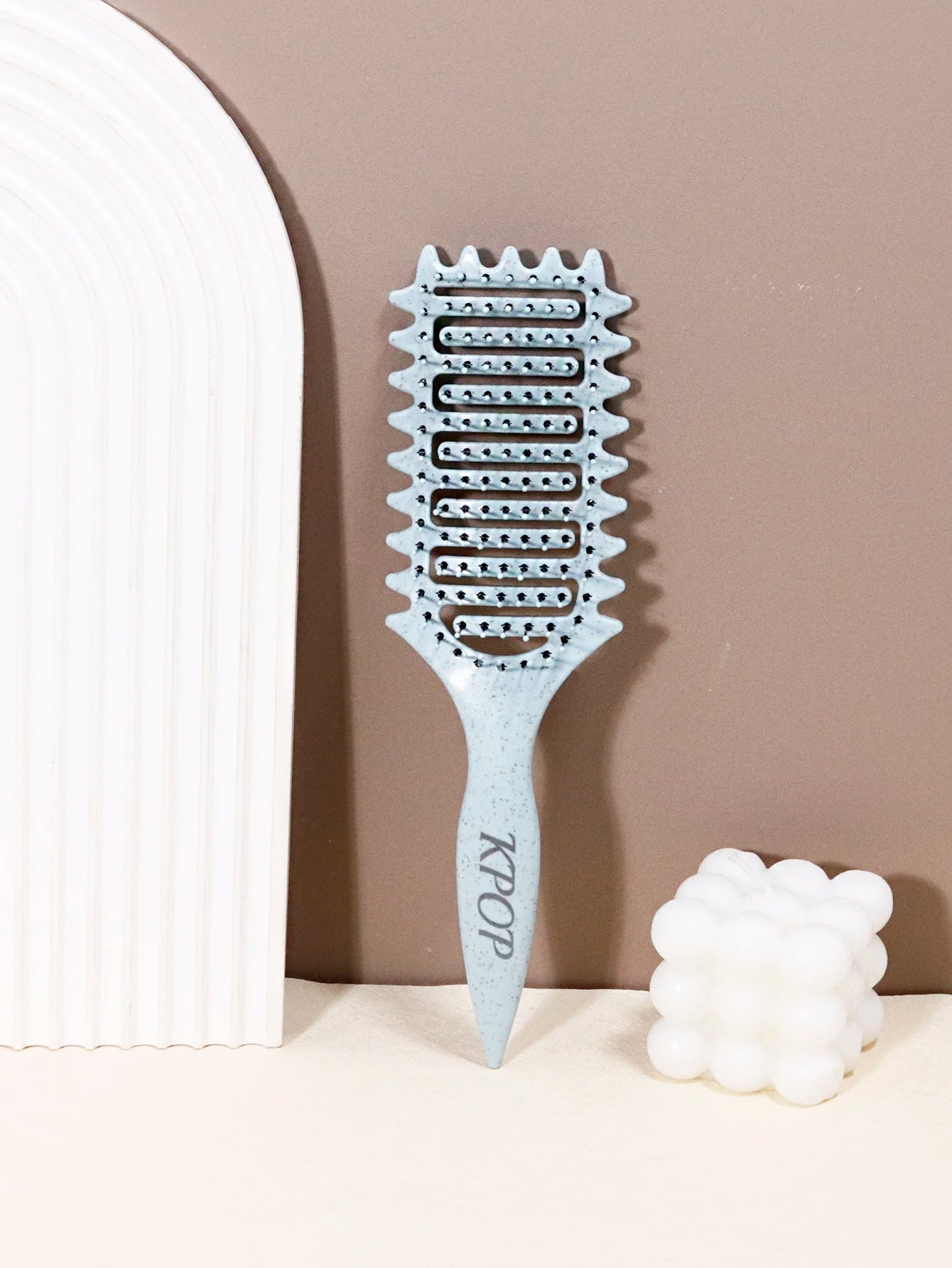 KPOP Curling Brush - Nylon bristles and ABS handle for creating curly hair styling Special for real hair wigs