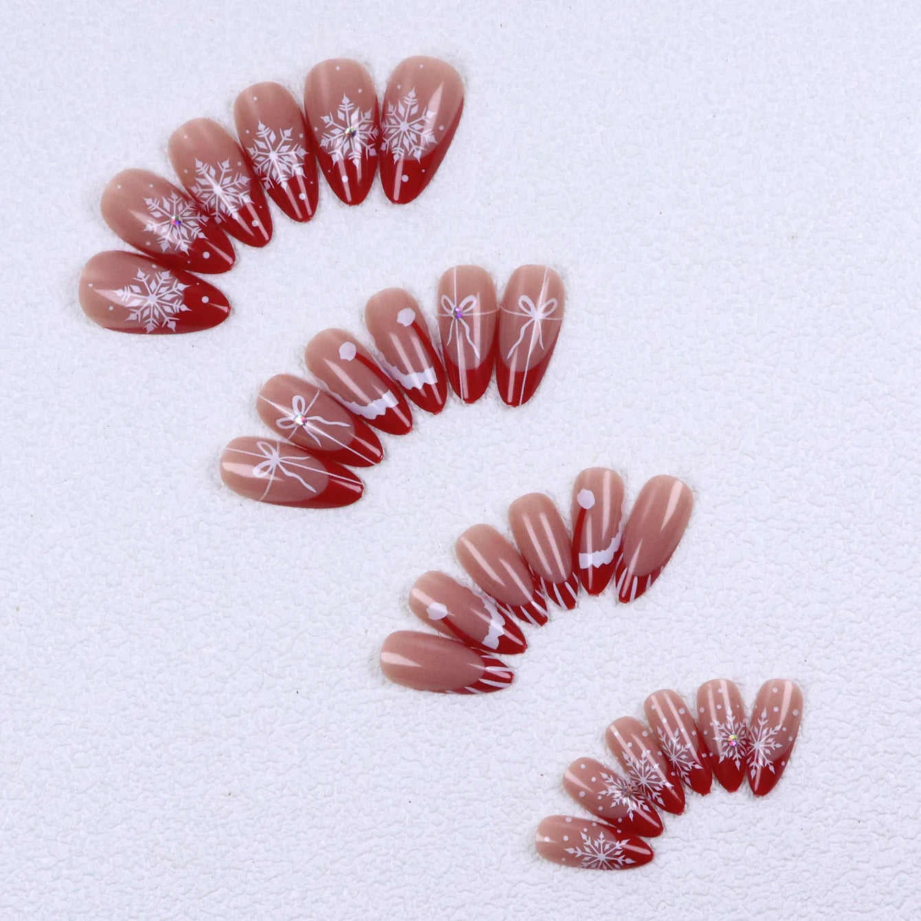 24PCS Red French Pointed Nails Christmas Fake Nails With Snowflake Christmas Hat Design, Artificially Adhered To The Nails