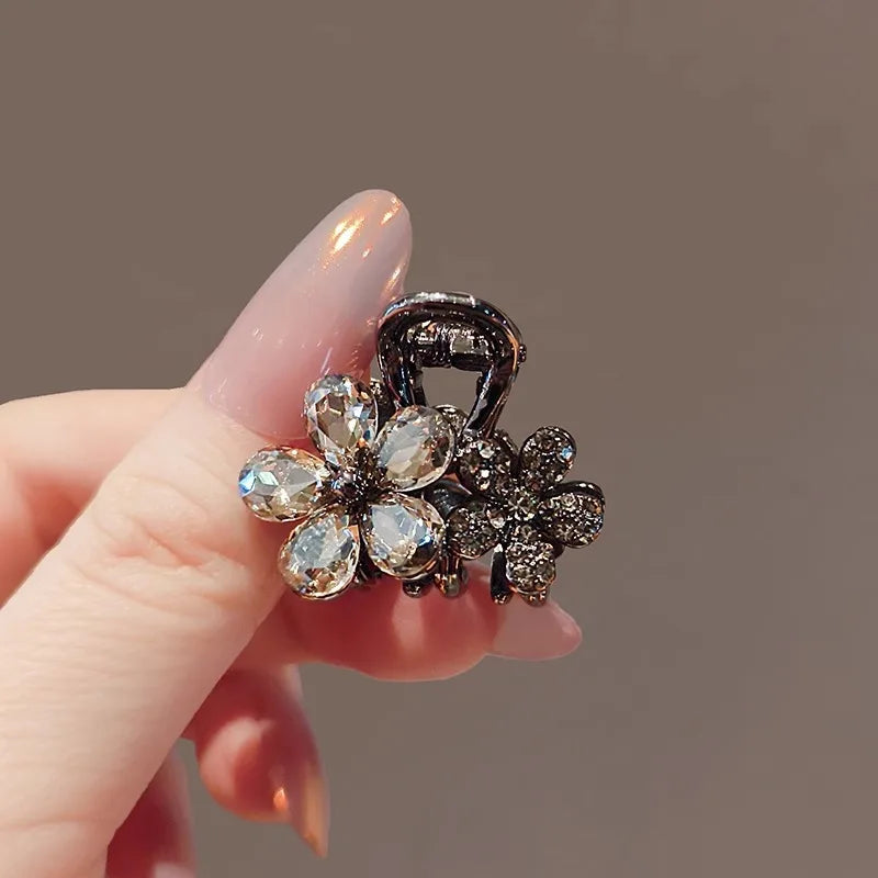 Crystal Flowers Shark Clip Small Premium Hair Clip Claw Clamp Disc Hair Clip Headwear Girls Women Hair Accessories