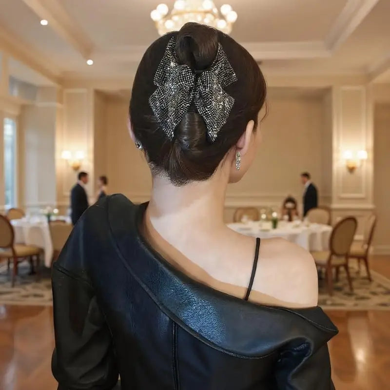 Fashion Rhinestone Hair Clip Temperament Shiny Hair Claws Fabric Triangular Hairpin Hair Accessories For Daily Party Gift