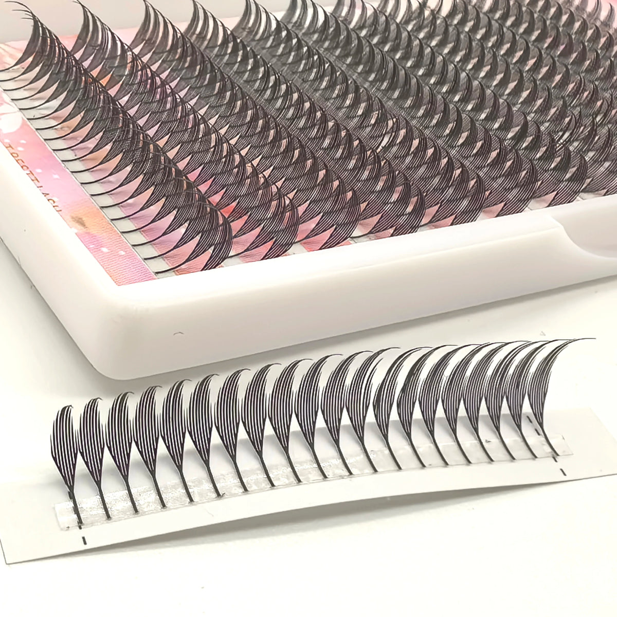 Tbestt Cashmere Anime Spire Eyelash Extension Feather Shape Cashmere Premade Fans Eyelashes False Individual Lashes Extensions
