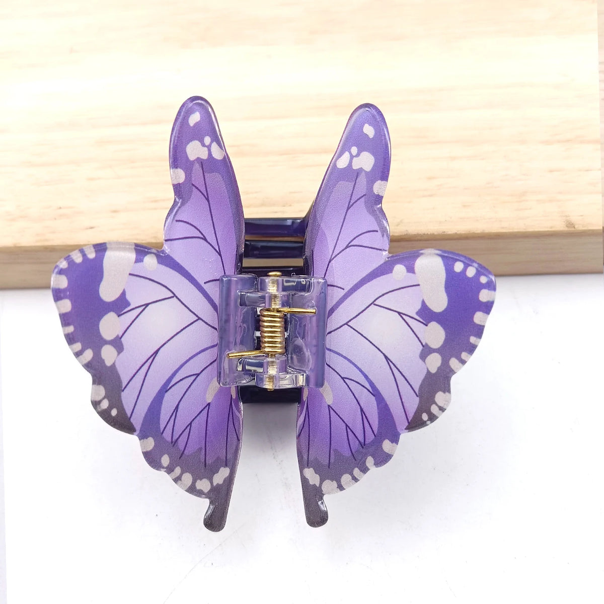 Simulation Butterfly Hair Claw Acrylic Claw Clip Temperament Grab Hair Clips for Girls Ins Trendy Hair Accessories Gift